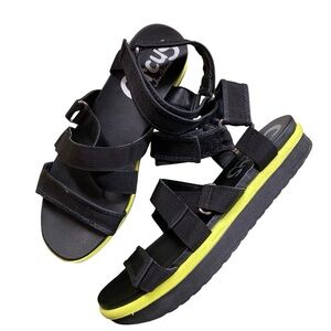 Circus by Sam Edelman black & green strapy comfort Rockaway Sandals size 9